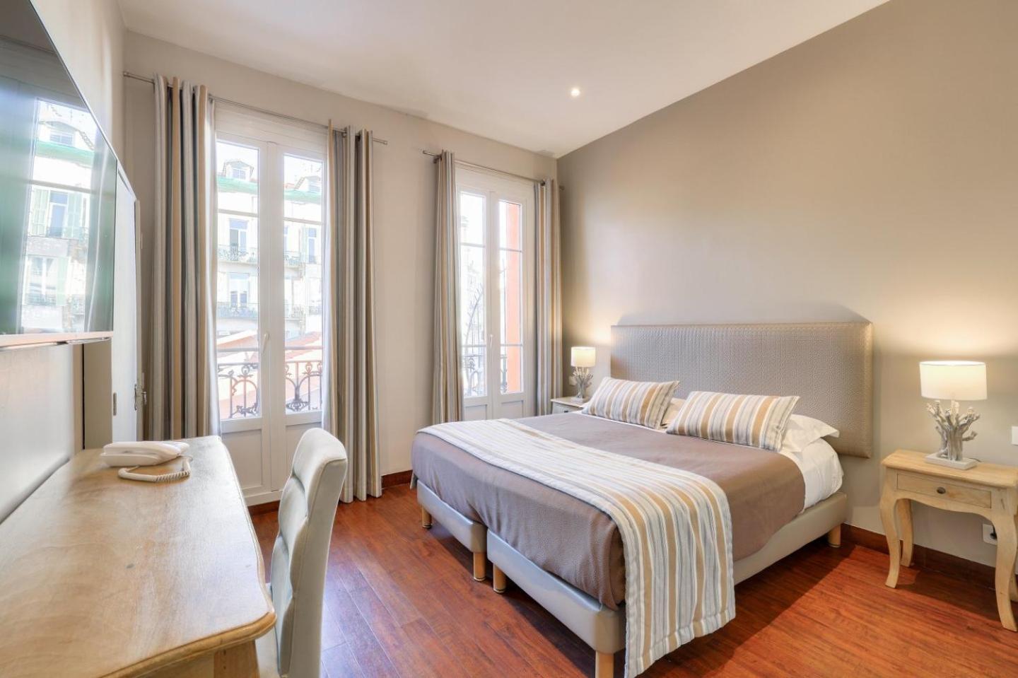 Hotel Lepante Nizza Esterno foto