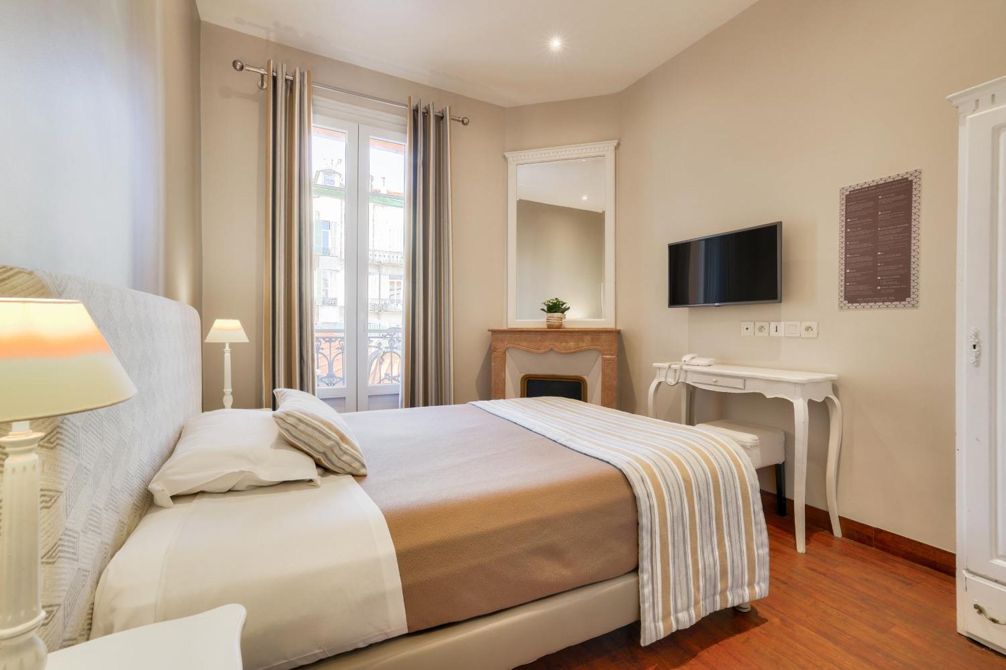 Hotel Lepante Nizza Esterno foto